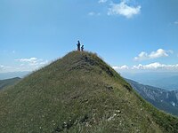 Планинари на самиот врв Плоча