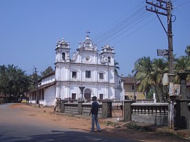 Igreja em Cavelossim