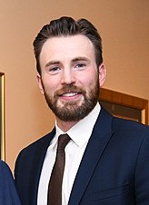 Cropped photograph of Chris Evans in 2020