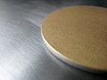Molybdän - Vergoldet auf Stahlplatte -