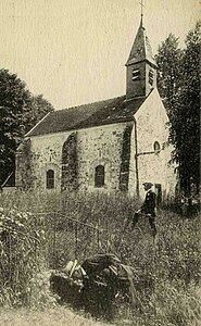 La chapelle Notre-Dame-des-Marais, à l'écart du bourg. Aspect au début du XXe siècle.