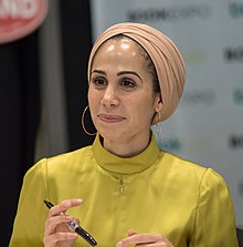 Mafi at BookCon in 2018