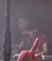 Darren Emerson (left) performing with Danny Howells (right) in 2017