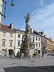 Trefaldighetskolonnen på torget.