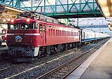 EF81 134牽引する特急「鳥海」（青森駅）