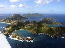 Vista da ilha com Terre-de-Haut em primeiro plano