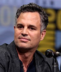 A photograph of Mark Ruffalo in 2017.