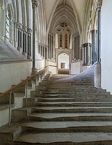 Stairs to the Chapter House of Wells Cathedral, by Diliff