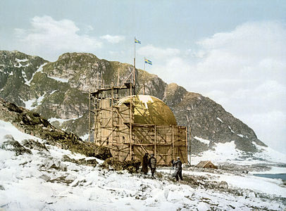 Andree's Station at Danskoen, Norway (at S. A. Andrée's Arctic balloon expedition of 1897) by Detroit Publishing Co. (edited by Durova)