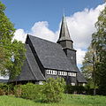 Evangelische Filialkirche mit Kirchhof und künstlerischer Ausstattung