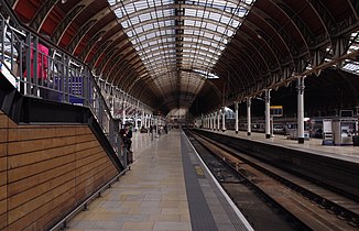 Stazione di Paddington (1854) Isambard Kingdom Brunel, una meraviglia dell'architettura ferroviaria vittoriana.