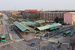 Södervärn med busstationen i förgrunden.