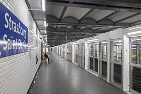 Quai de la ligne 4 vers Porte de Clignancourt.