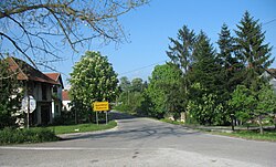 Entrance to Dudovica