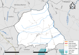 Carte en couleur présentant le réseau hydrographique de la commune