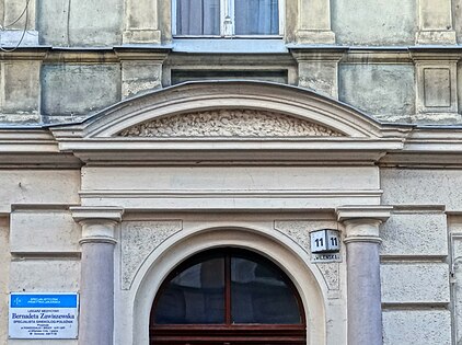 Pediment details