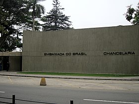 Prédio da embaixada brasileira em Lima.