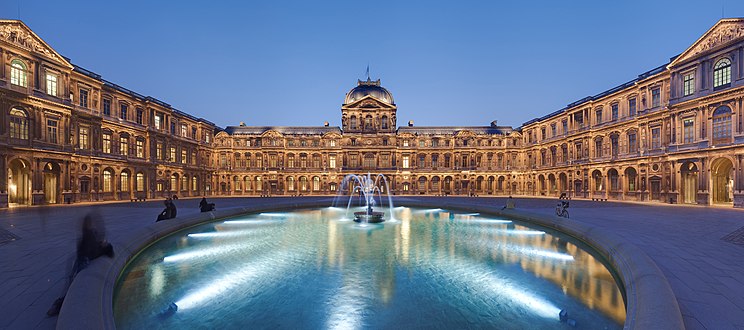 Panoramic view of the Cour Carrée, from the central courtyard fountain toward the west