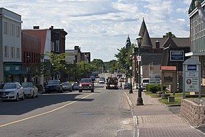 Avenida no centro de Amherst