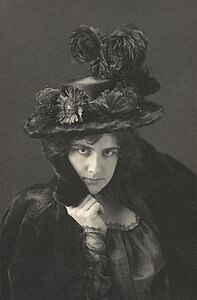 Ethel Reed, by Frances Benjamin Johnston (restored by Adam Cuerden)