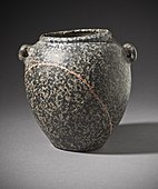 Naqada II jar with lug handles; c.  3500–3050 BC; height: 13 cm (5 in); Los Angeles County Museum of Art (US)