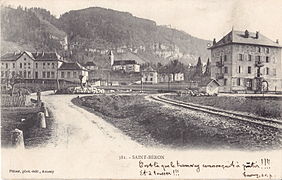 Arrivée de la ligne à Saint-Béron.