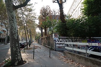 Autre vue de la rue.