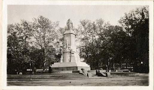 Peace Monument in 1919