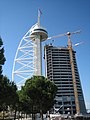 A Torre Vasco da Gama durante a construção do hotel Myriad.