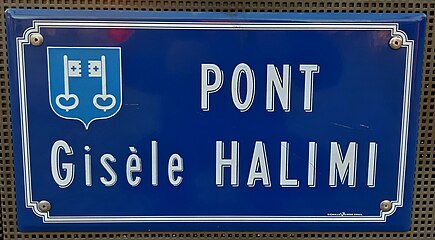 Plaque du Pont Gisèle-Halimi ornée du blason de Mont-de-Marsan