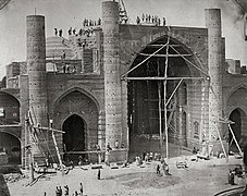 1879–1884, construction en cours