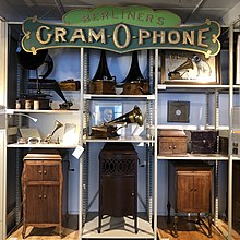 Gramophone display at the Musée des ondes Emile Berliner