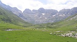 La vallée et le cirque d'Estaubé