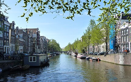 Photographie du quartier de Herengracht qui souligne la qualité des biens immobiliers qui ont traversé les siècles.