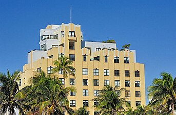 The Tides Hotel on Ocean Drive in Miami Beach (1933)