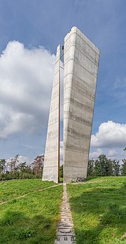 Donjon gothique ayant connu un problème