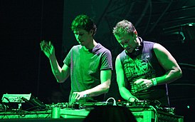 Cosmic Gate выступают на вечеринке Godskitchen, Мельбурн, Австралия (Oct’06)