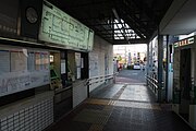 近鉄 道明寺駅[11]（風美から連絡を受け石巻からやって来た夏彦が路花と再会する。）