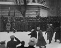 Șeful Radei Centrale Ucrainene, Mihailo Grușevski, în timpul unei parade militare în Kiev, în anul 1917