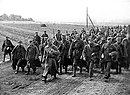 שבויי מלחמה פולניים בדרכם למחנות שבויים סובייטיים. צילום מיומן חדשות סובייטי 1939.