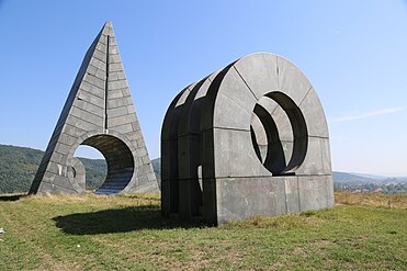 Спомен-парк Попина, Штулац, Богдан Богдановић, 1978-1980.