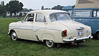 Vauxhall Cresta E (1956–57) viewed from behind