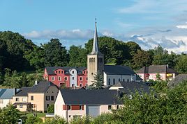 Ortsmitte mit Kirche