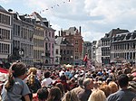 Peoples after the combat on the Grand-Place