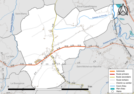 Carte en couleur présentant le réseau hydrographique de la commune