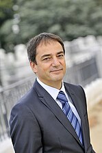Alain Maurice, conseiller municipal de Bourg-lès-Valence (1995-2008), maire de Valence (2008-2014).