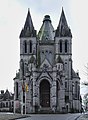 Vue depuis l'avenue de la Basilique