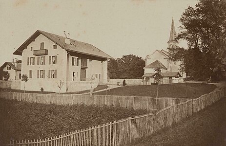 La ferme et l'église au XXe siècle.