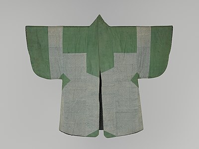 Patchwork haori for tea ceremony (chabaori), c. 1800; the areas likely to have been damaged are made in another colour. Paper and cloth.