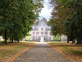 O castelo, classificado nos Monumentos Históricos.